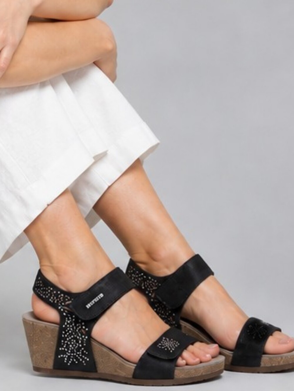 LIKE NEW MEPHISTO Marie Sparkling Wedge Sandals Black 36 Worn 1x!
